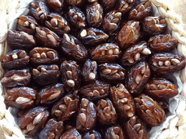 Organic Dates Medjool with Almond